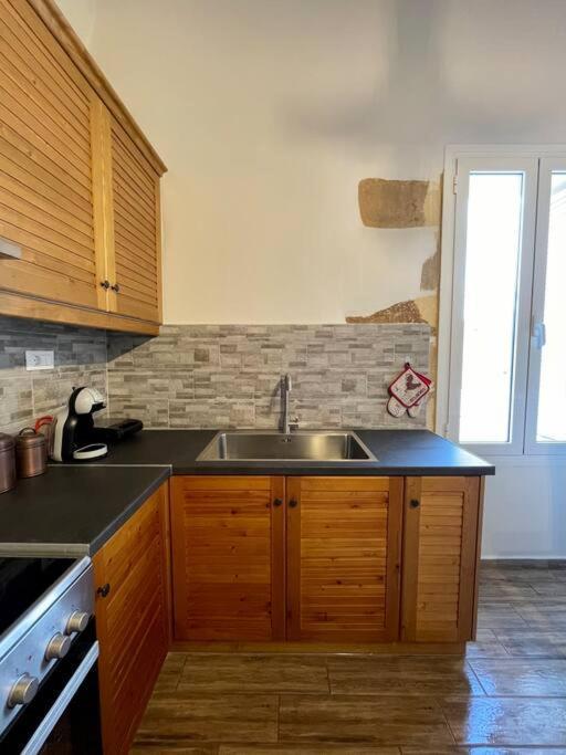 Eftychia Serene Getaway With Hot Tub In A Quiet Location *
