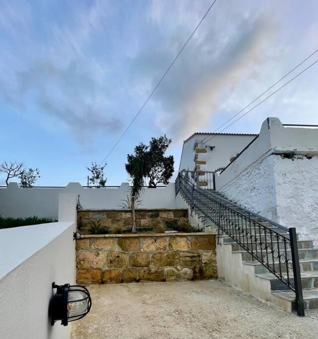 Eftychia Serene Getaway With Hot Tub In A Quiet Location Villa Kissamos