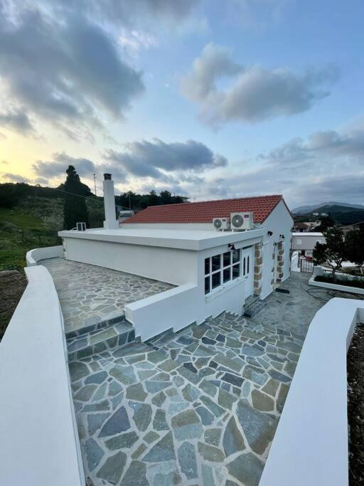 Eftychia Serene Getaway With Hot Tub In A Quiet Location * Kissamos
