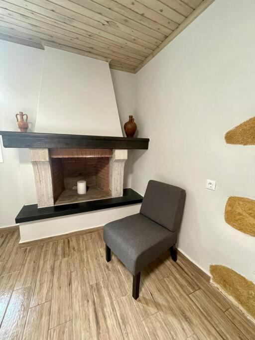 Eftychia Serene Getaway With Hot Tub In A Quiet Location Kissamos