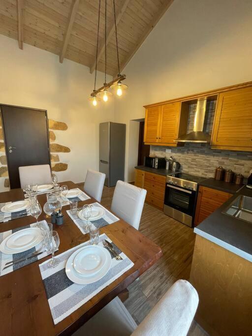 Eftychia Serene Getaway With Hot Tub In A Quiet Location Villa Kissamos