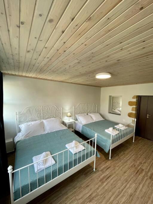 Villa Eftychia Serene Getaway With Hot Tub In A Quiet Location *