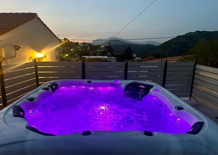 Villa Eftychia Serene Getaway With Hot Tub In A Quiet Location