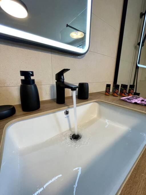 Eftychia Serene Getaway With Hot Tub In A Quiet Location Kissamos