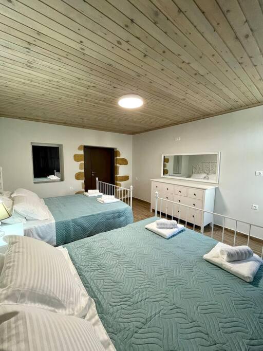 Villa Eftychia Serene Getaway With Hot Tub In A Quiet Location